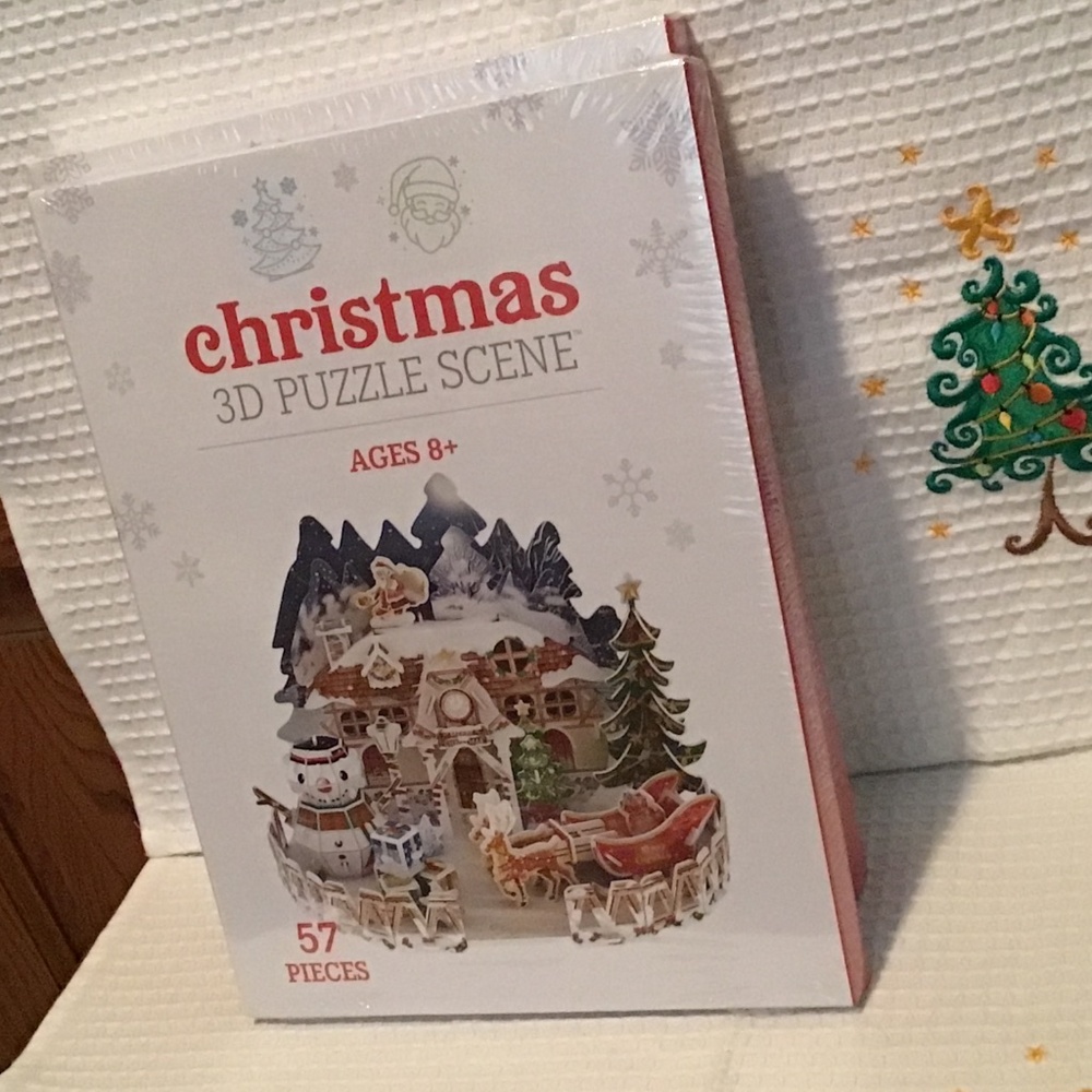 NWT Giftcraft 3D Christmas Puzzle Scene